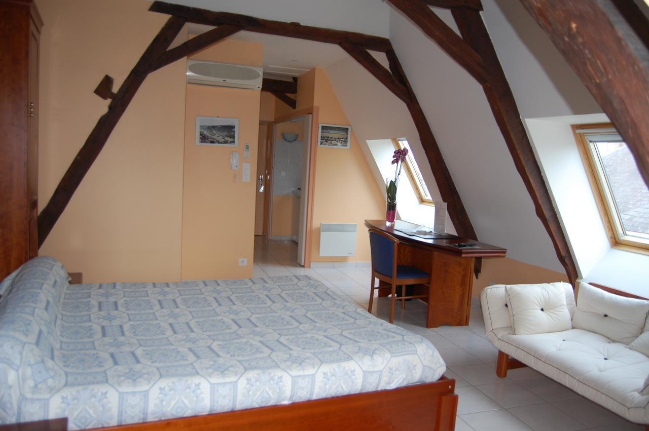 Appart'Hotel La Suze Sur Sarthe Exterior photo