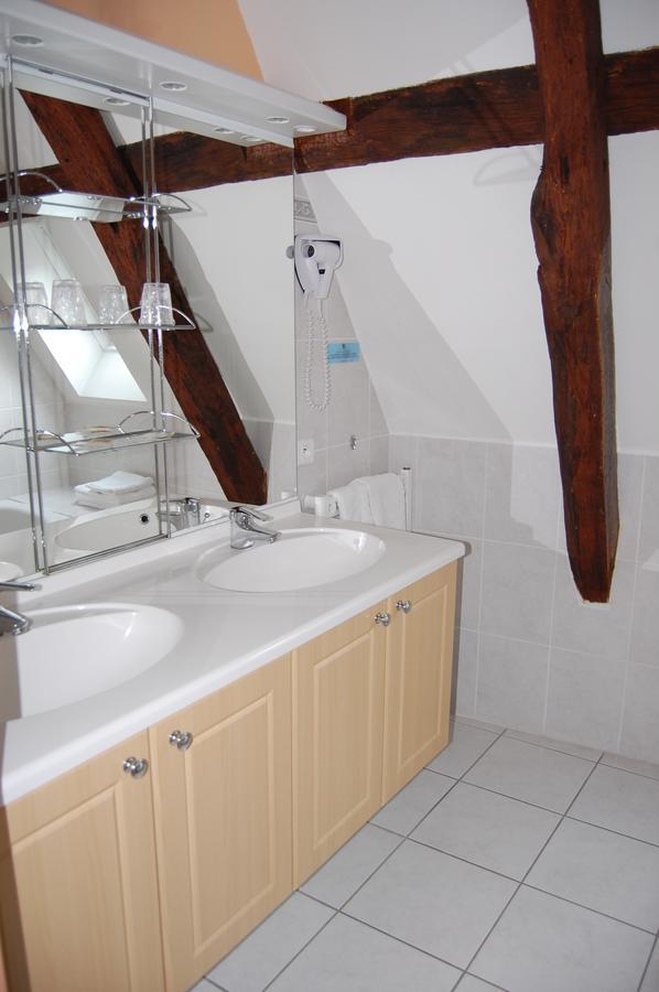 Appart'Hotel La Suze Sur Sarthe Exterior photo